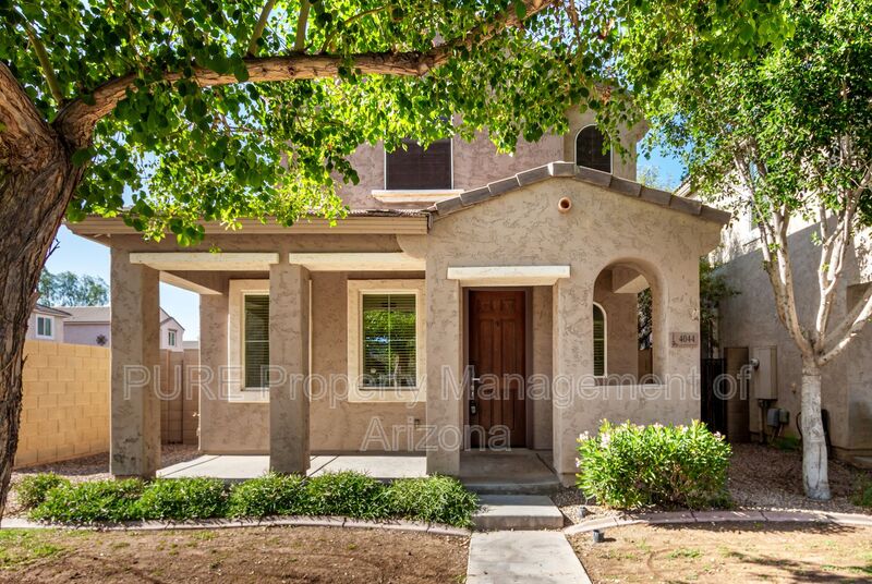 Gilbert Townhome: 4044 E Oakland St