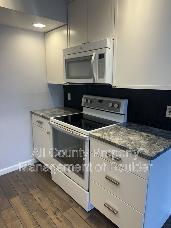 Main Rental Photo 10