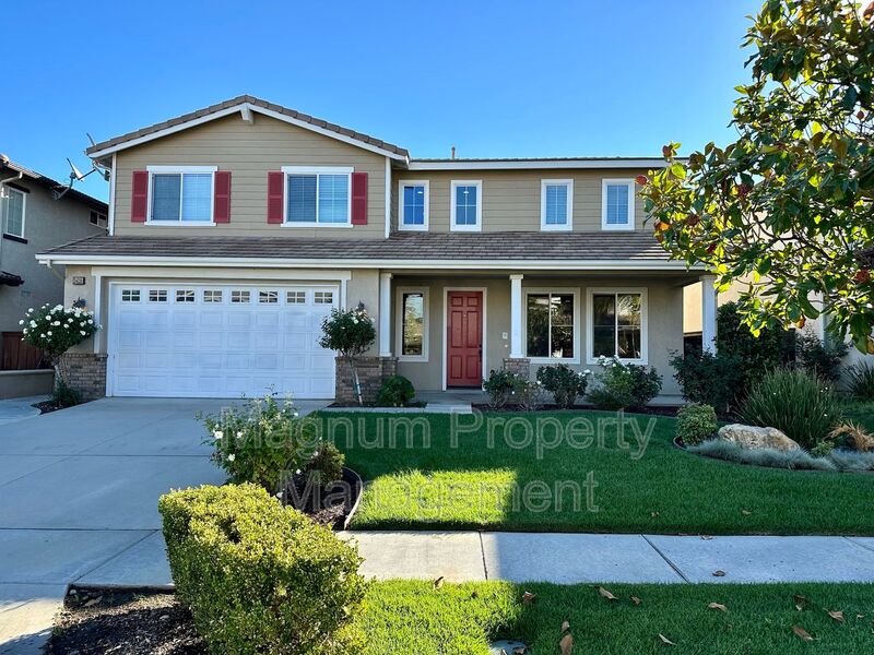 Murrieta House: 24018 Via Alisol