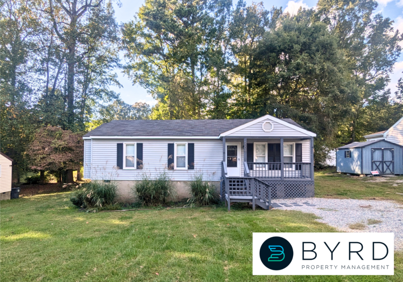 Midlothian House: 5006 Glen Tara Dr