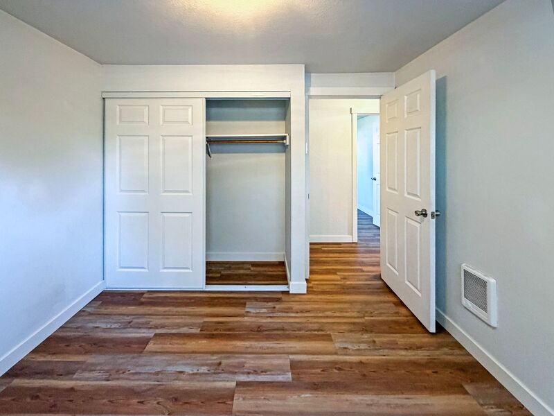 Photo 16 of rental home at 2727 Edison St.
