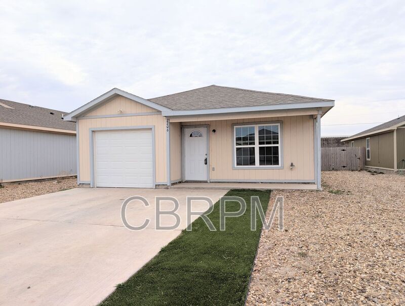 Lubbock House: 2206 E Main Street