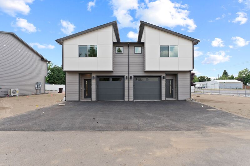 Spokane Valley Condo: 19302 East Sprague Avenue - 1