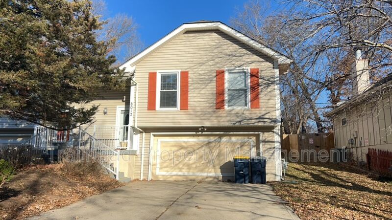 Kansas City House: 8012 NW 79th Ter