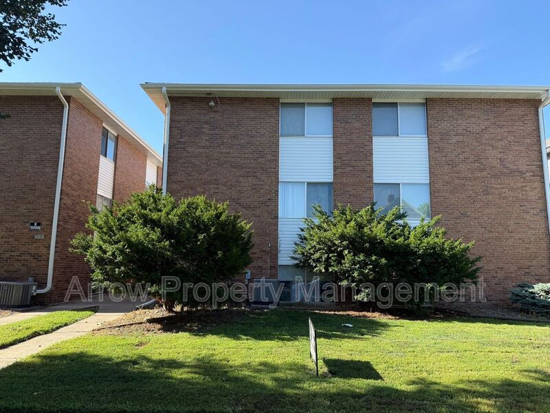 Lincoln Condo: 1111 E Street