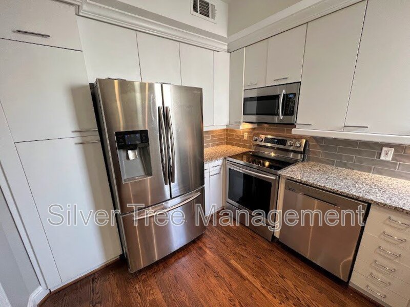 Dallas Condo: 4040 Avondale Avenue