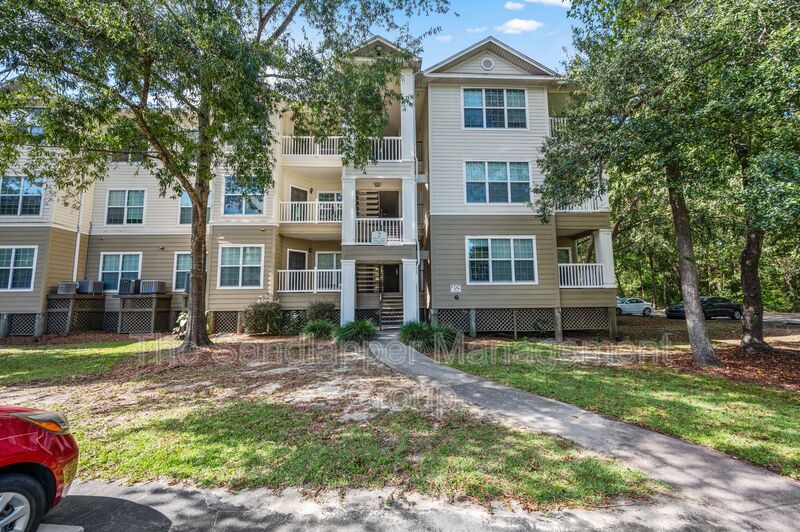 Charleston Condo: 700 Daniel Ellis Drive