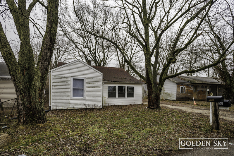 Request a Viewing for 2102 North Macedonia Avenue Tenant Turner