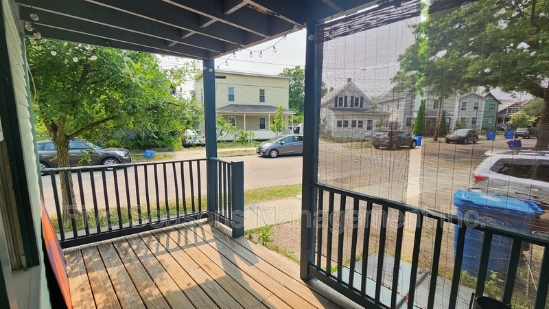 Burlington Condo: 65-67 Intervale Avenue - 1