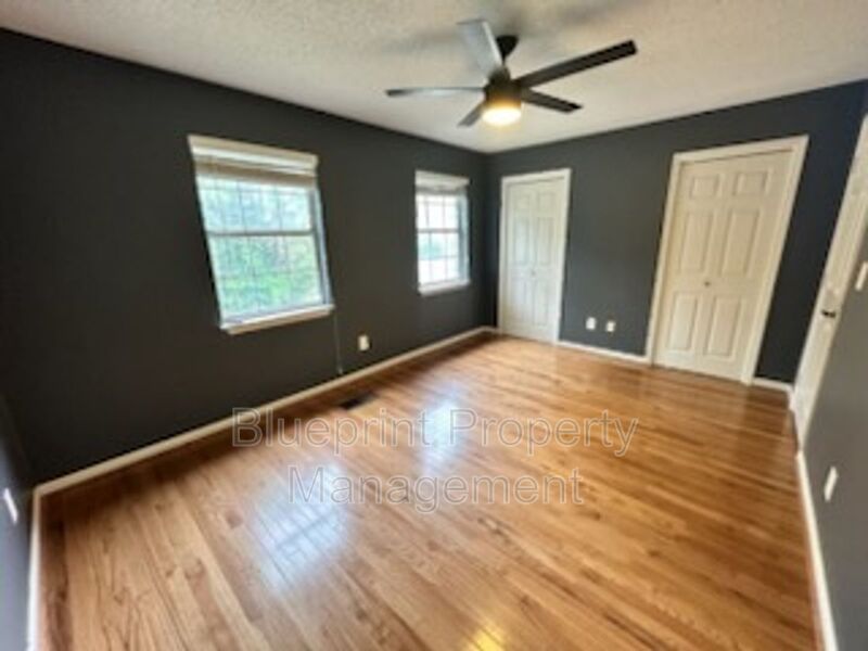 Birmingham House: 118 Ridge Park Drive