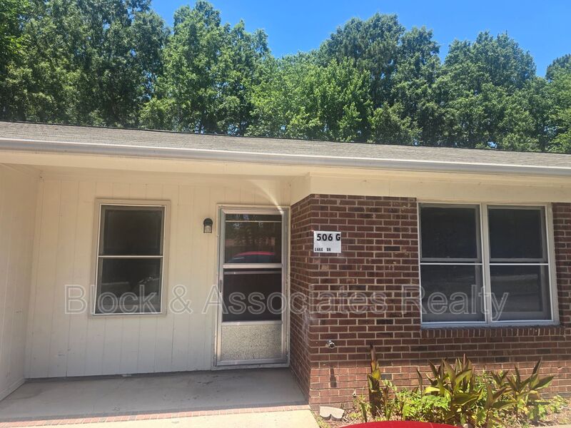 Archdale Condo: 506 Lake Dr