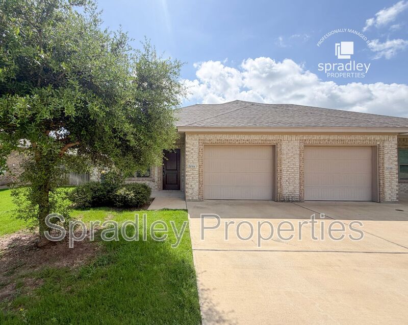 Troy Townhome: 203A Sparrow Cove