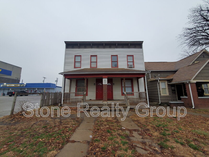 Terre Haute Condo: 420 South 7th Street