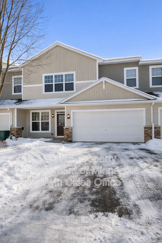 Hugo Townhome: 15584 Empress Ave N