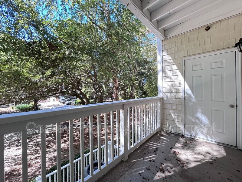 Gated community on the bay side of Shore Dr! "ASK ABOUT OUR ZERO DEPOSIT" - Photo 19