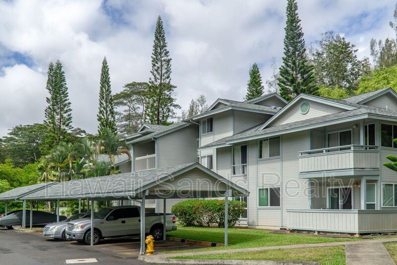 Mililani Condo: 95-524 Wikao Street