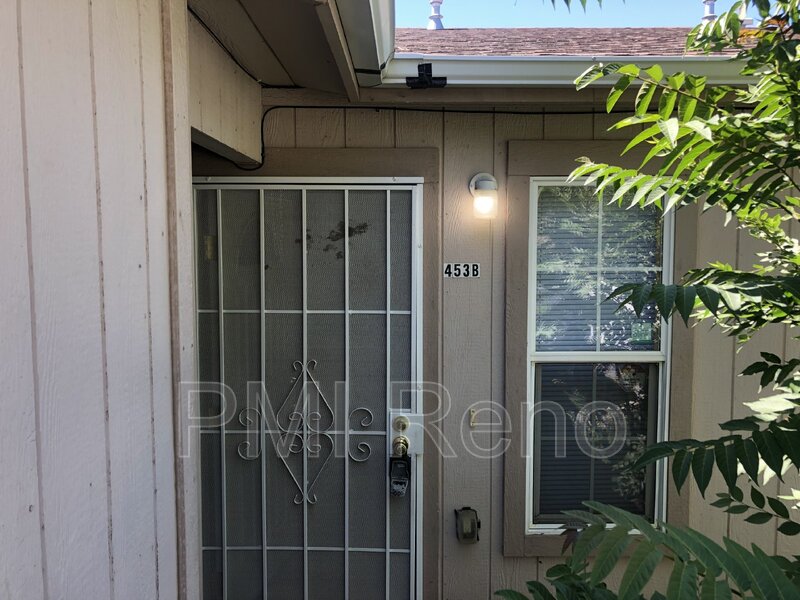 Reno Condo: 453 Roberts St