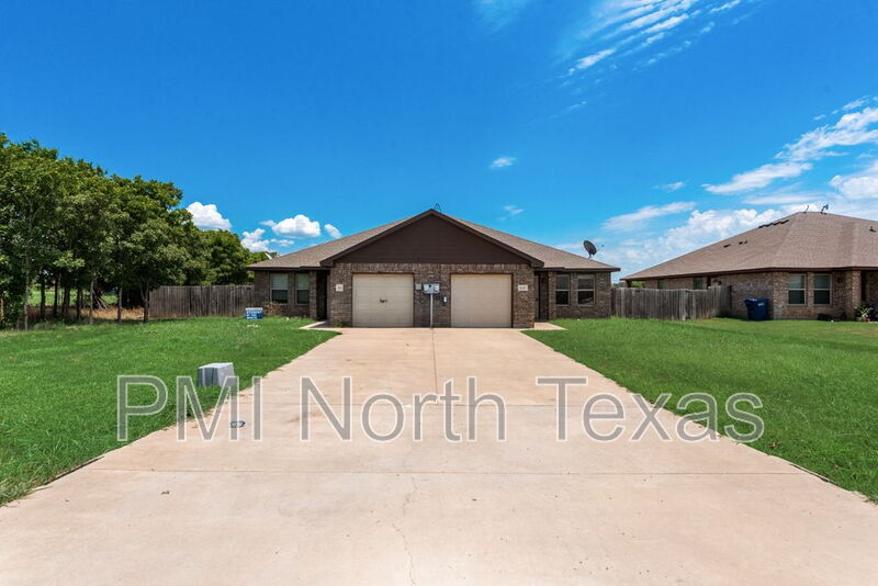 Gunter House: 616 N 6th St