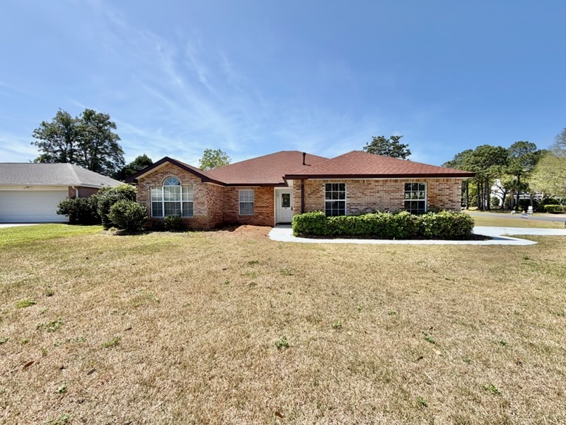 Destin House: 437 South Shore Drive