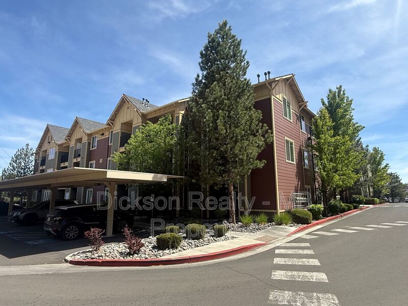 Reno Condo: 1450 Idlewild Drive