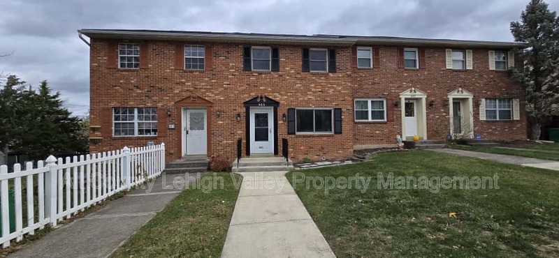 Allentown House: 405 S Saint George St