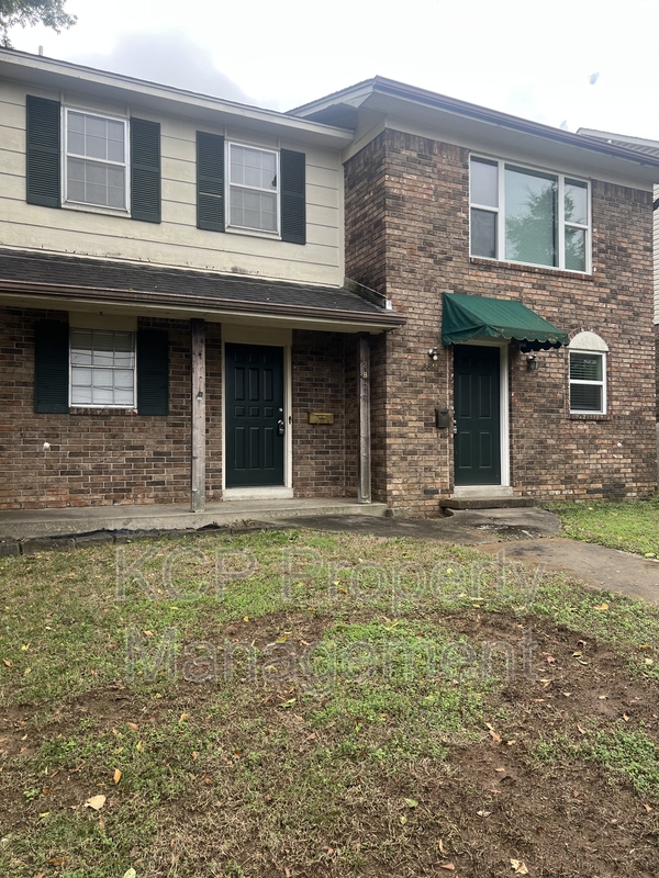 Fort Smith House: 2820 South O Street