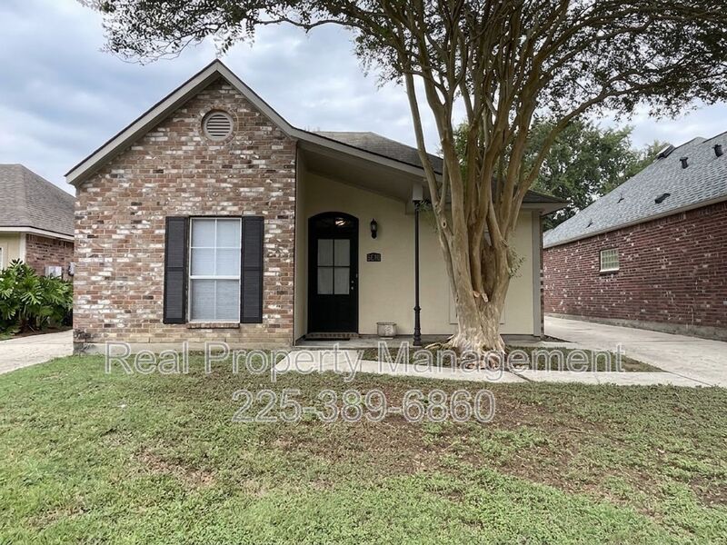 Baton Rouge House: 5630 Arialo Dr.