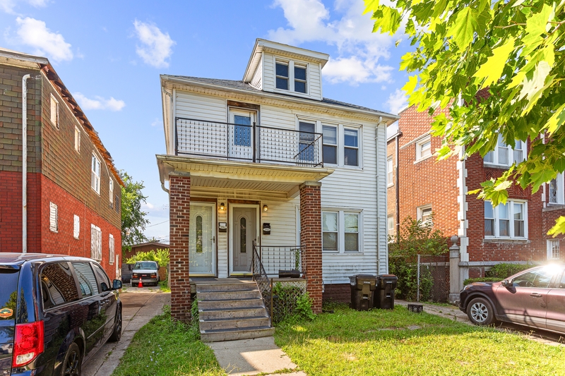 Detroit Condo: 2045 Clements Street - 2