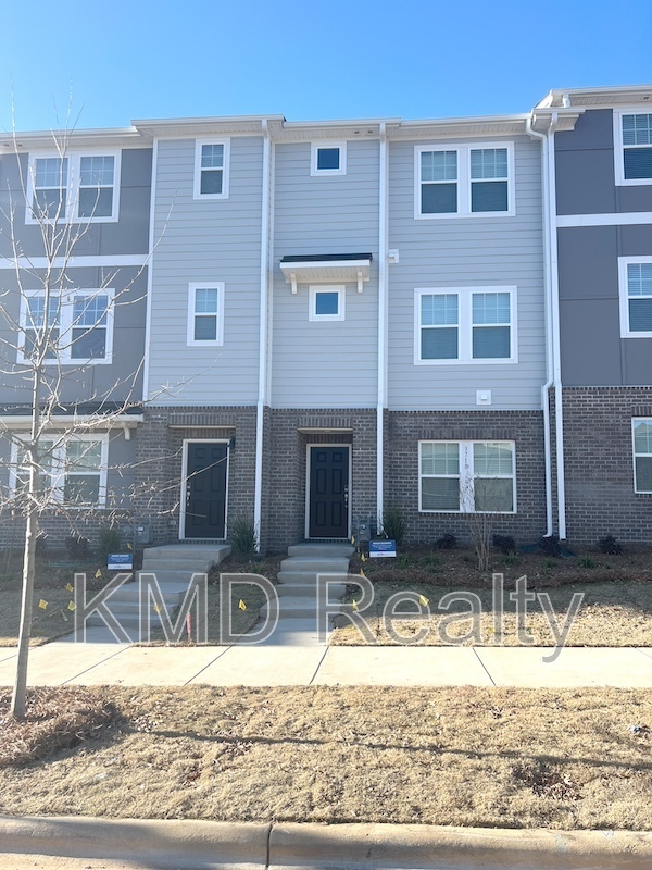 Charlotte Townhome: 3718 Memorial Parkway