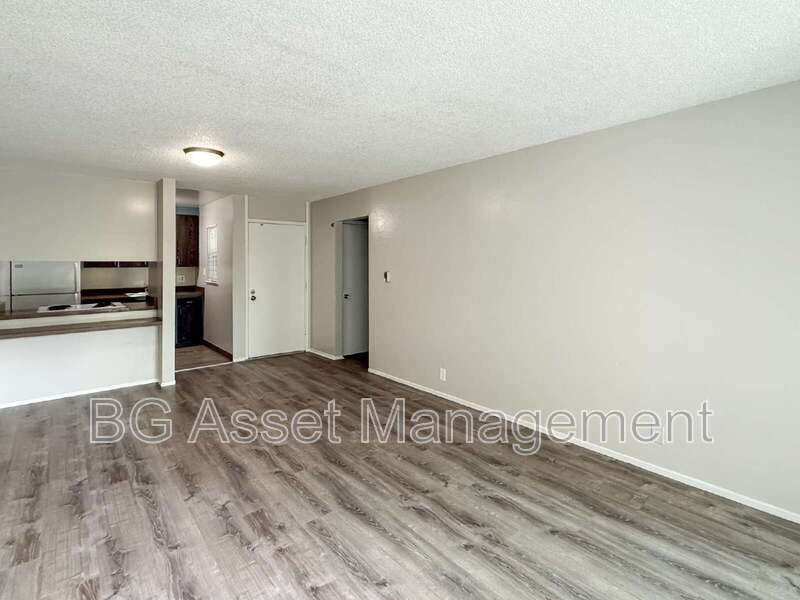 Hayward Condo: 944 Fletcher Lane