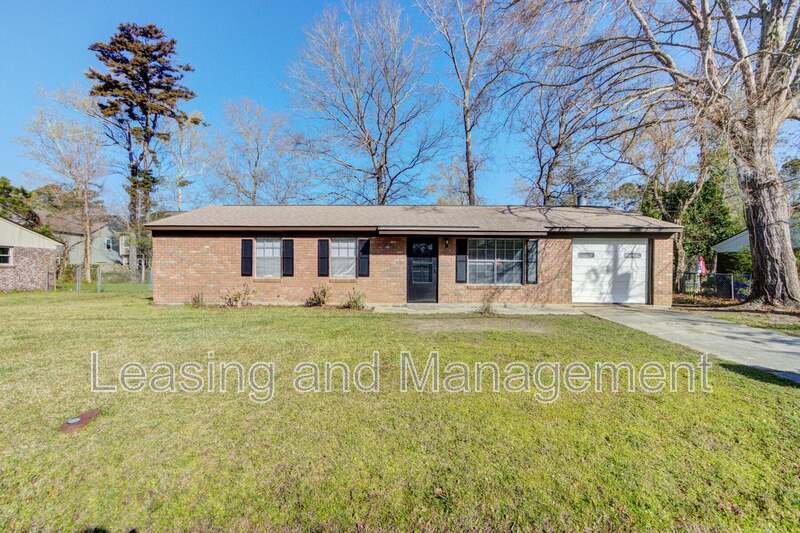 West Ashley House: 1978 Holliday Street