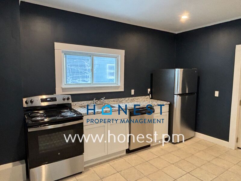 Lewiston House: 101 Sabbatus Street