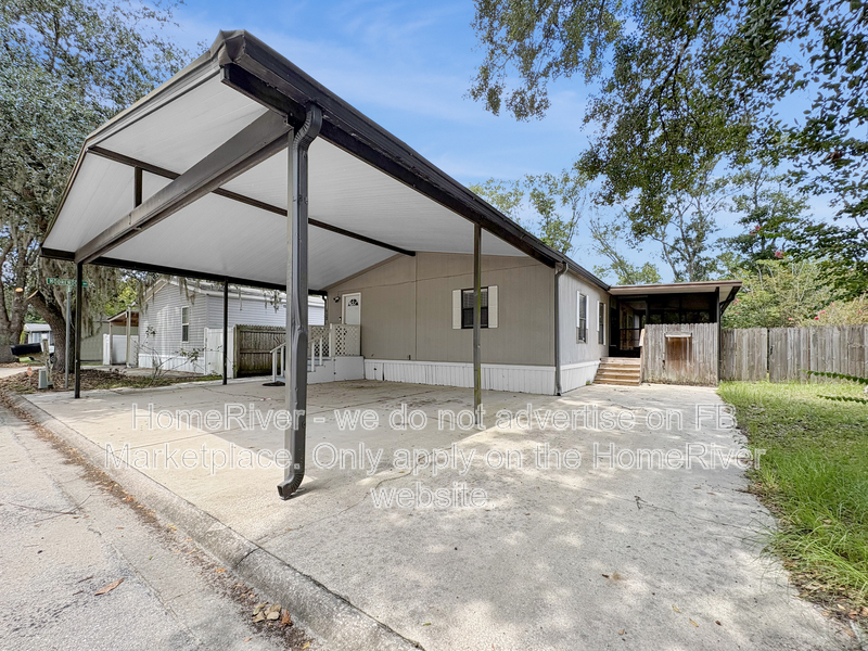 Jacksonville House: 7531 Covewood Dr