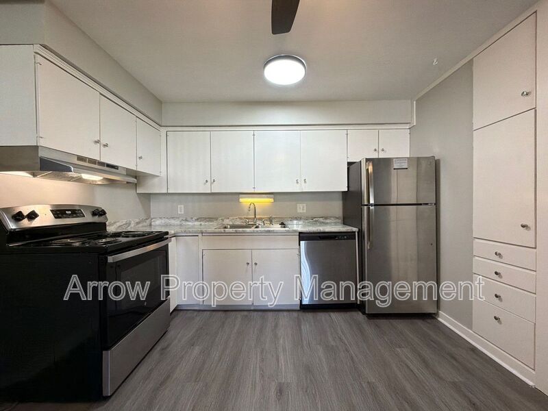 Lincoln Condo: 2501 N Street-203