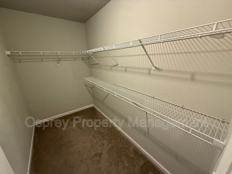 Stunning Move-In Ready 4BR Corner Home "ASK ABOUT OUR ZERO DEPOSIT" - Photo 9