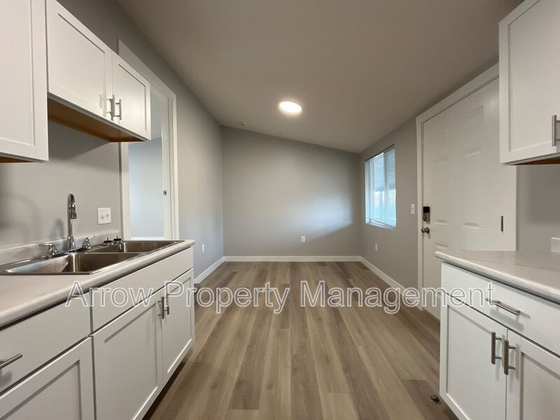 Lincoln Condo: 877 North 26th Street