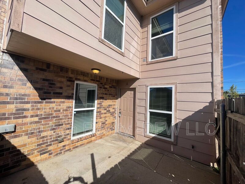 North Richland Hills Condo: 5516 Lewis Court