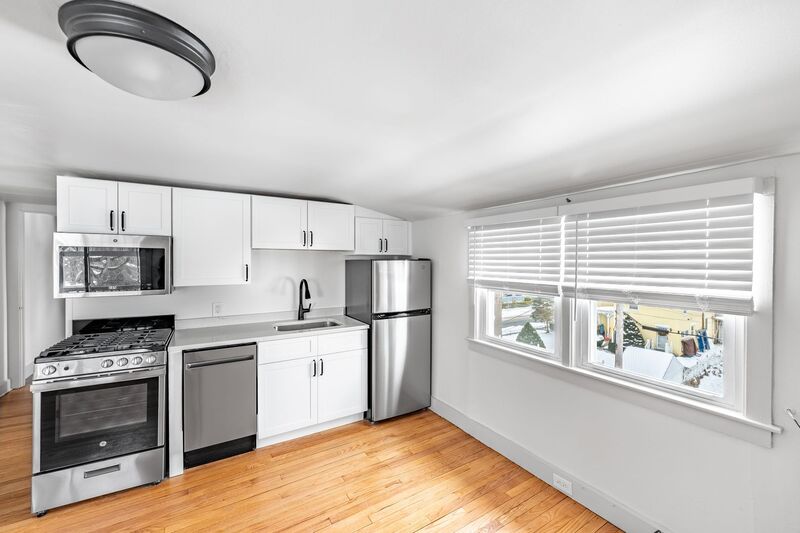 Saratoga Springs Condo: 107 Caroline Street