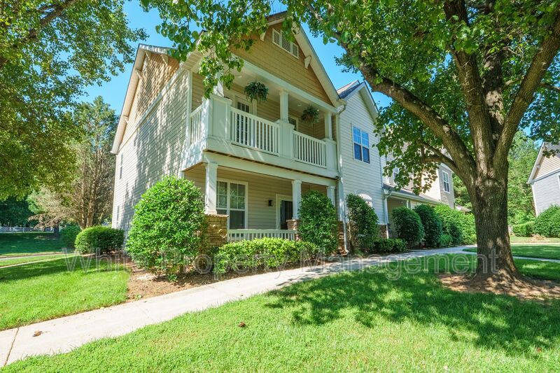 Charlotte Townhome: 11339 Dundarrach Lane