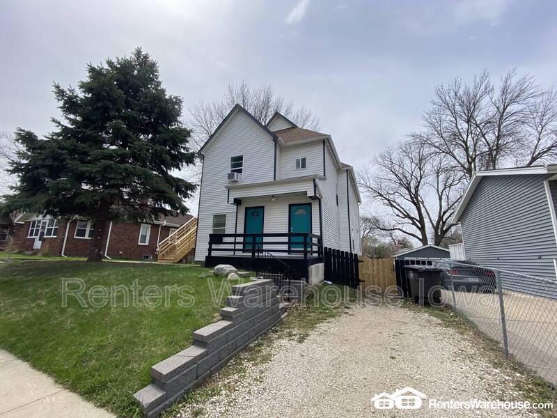 Des Moines Condo: 3916 9TH ST