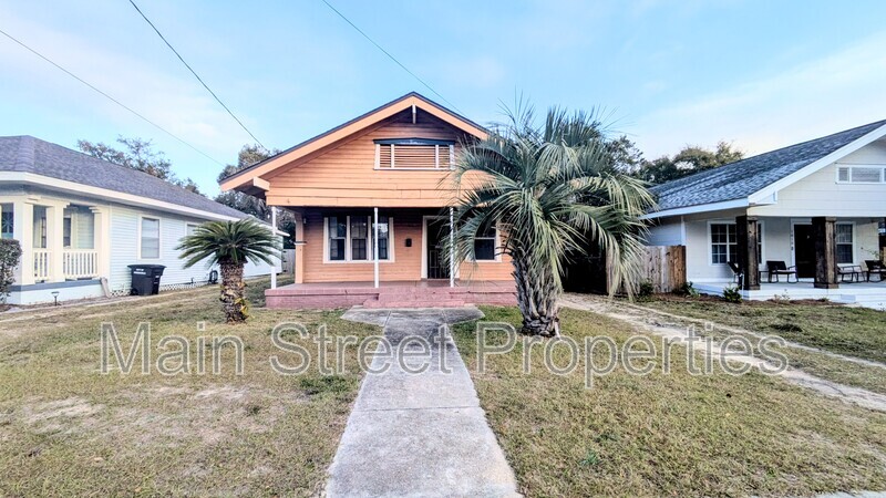 Pensacola House: 1014 West Gregory Street