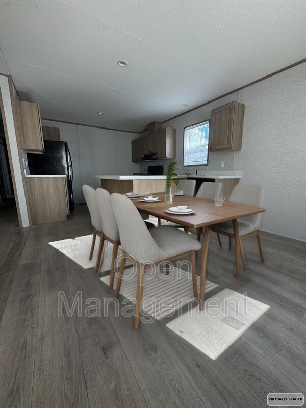 Whitewater House: 755 N. Tratt St.