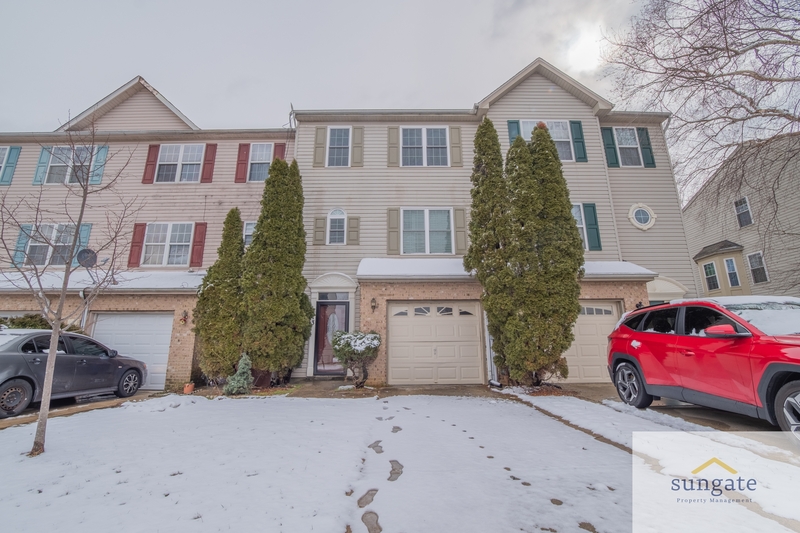 Annapolis Townhome: 113 Brightwater Dr