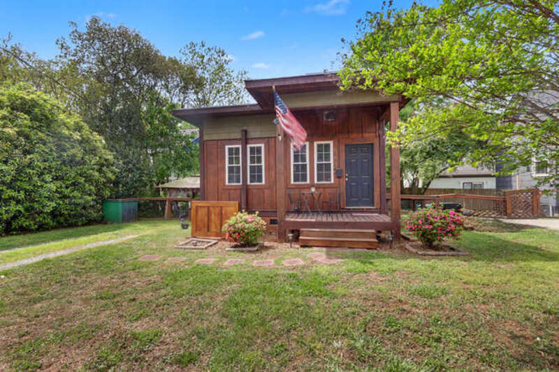 Charlotte House: 608 East 32nd Street