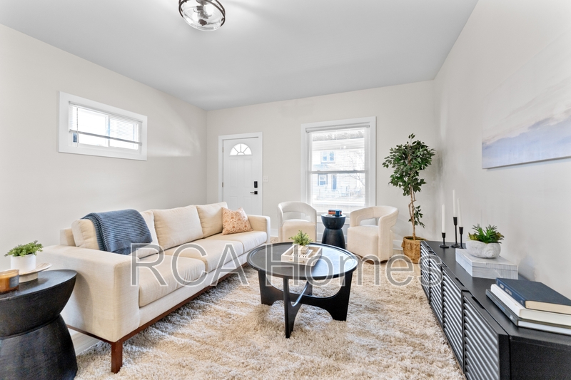 Indianapolis House: 18 North Gray Street