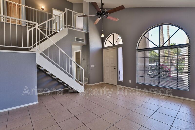 Chandler House: 1653 E Cindy St