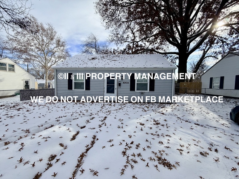 Kansas City House: 4909 Woodend Ave