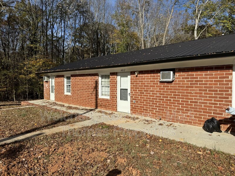 Roxboro Condo: 402 School Street