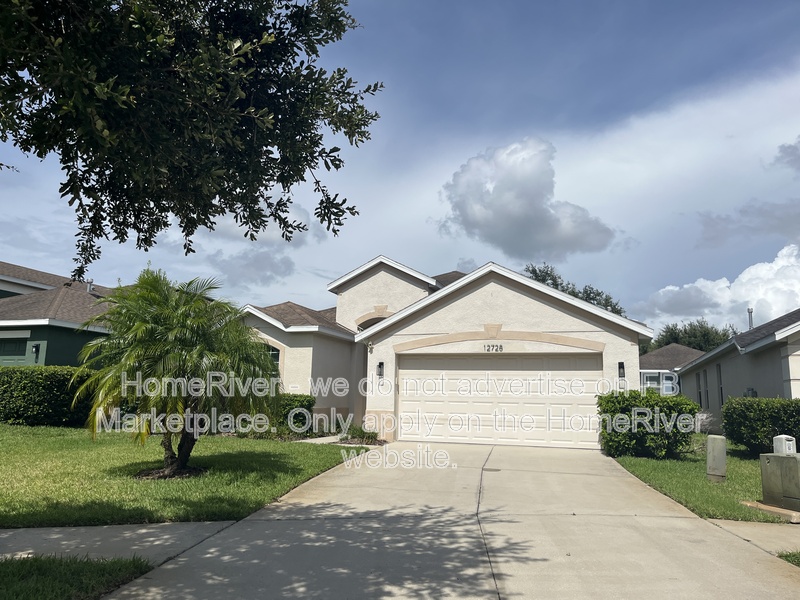 Riverview House: 12728 Avelar Creek Dr