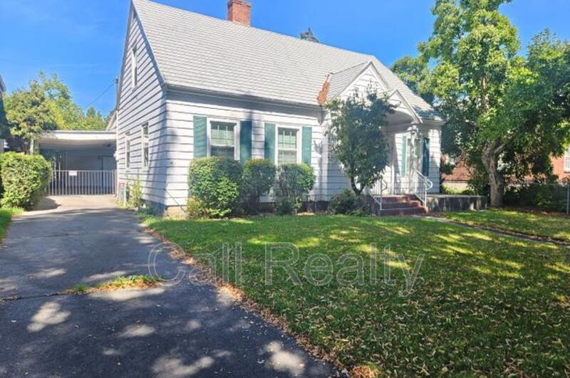 Spokane House: 1017 E Sharp